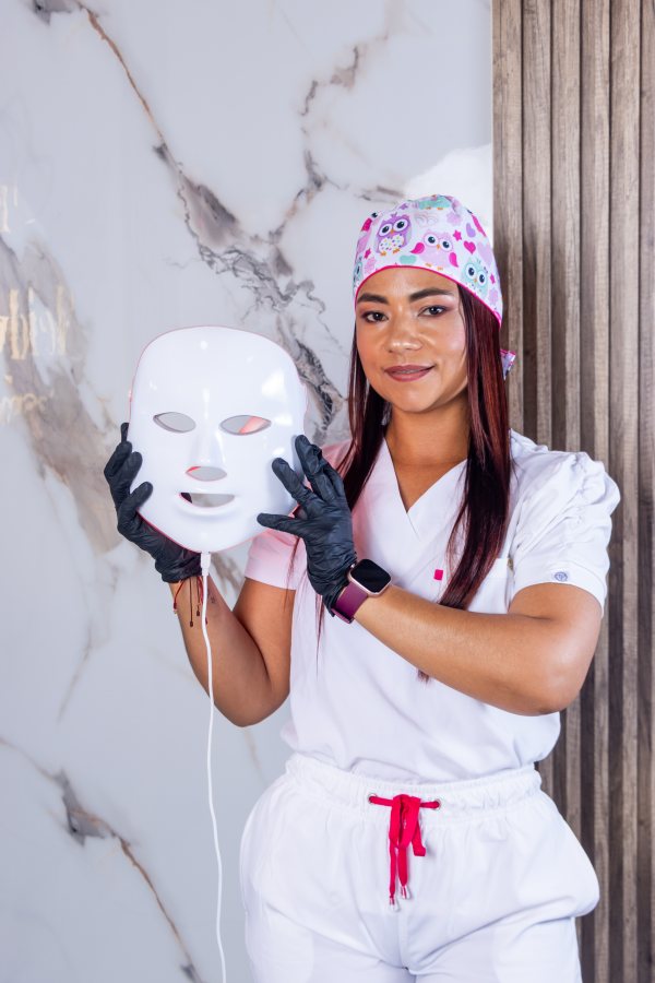 Heidy Yohana Diaz Perez — Fototerapia LED facial en Montelíbano, Córdoba